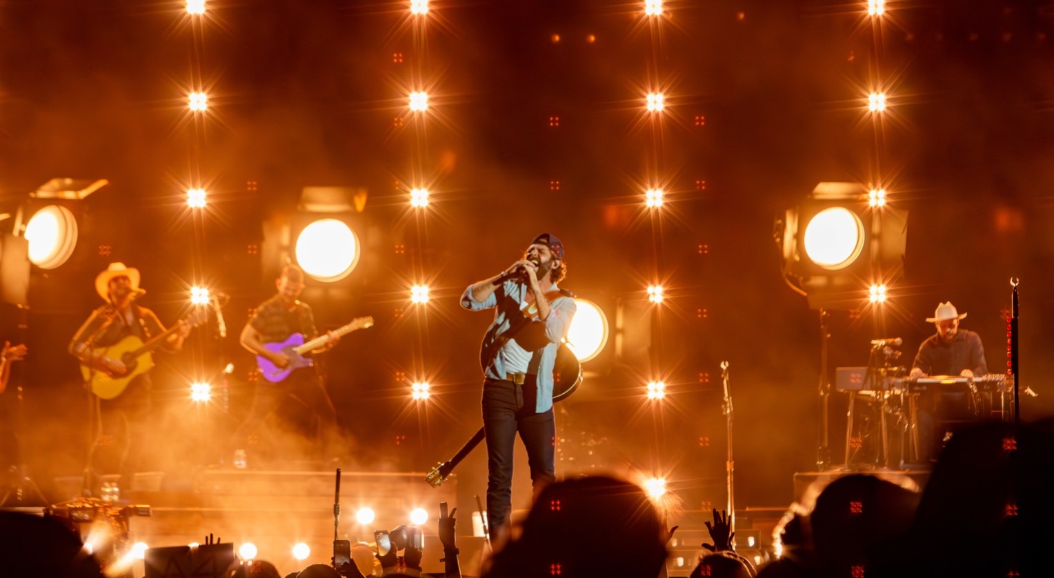 Thomas Rhett Brings All the Feels to Boston